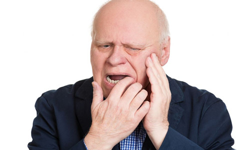 ǻ